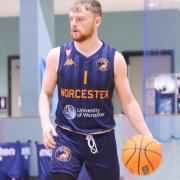 Jacob Dearman in action for Worcester Wolves