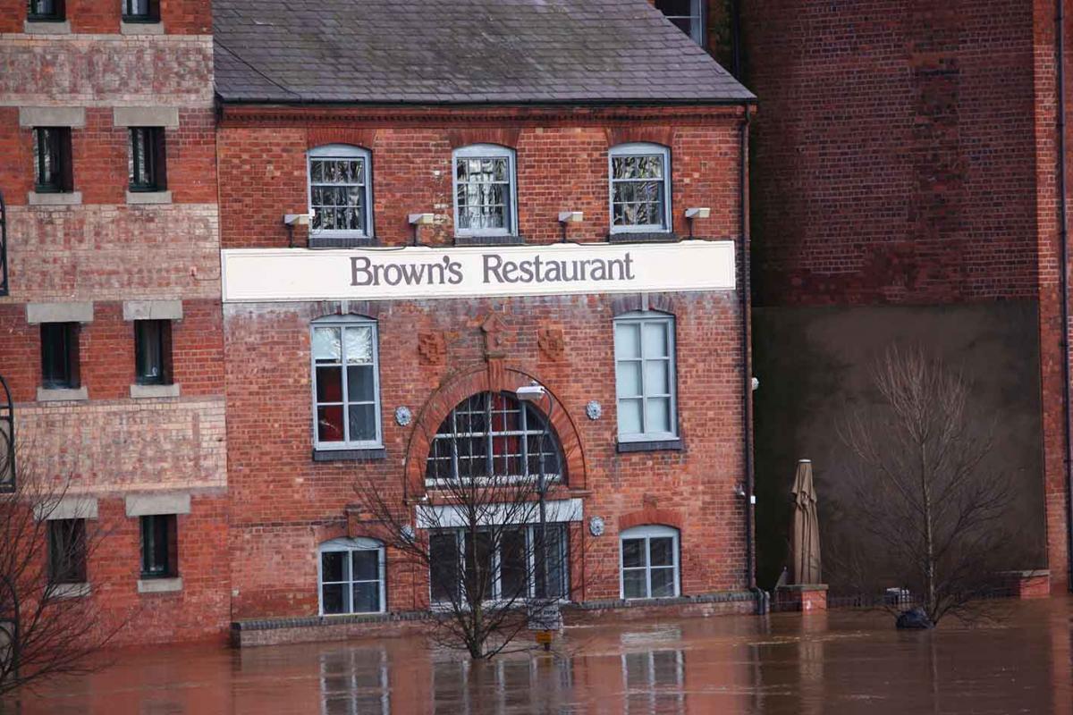 Floods at Browns restaurant by Dan Stephens