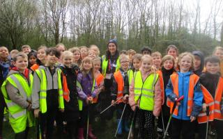 Lyppard Grange pupils join RSPCA litter pick