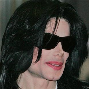 Michael Jackson can stay at Neverland until May
