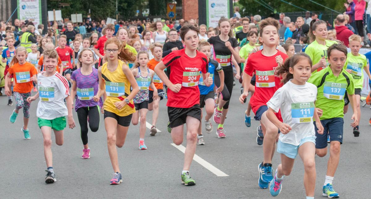 Worcester City 10K, 2016. Picture by Martin Humby. 38160729116.
