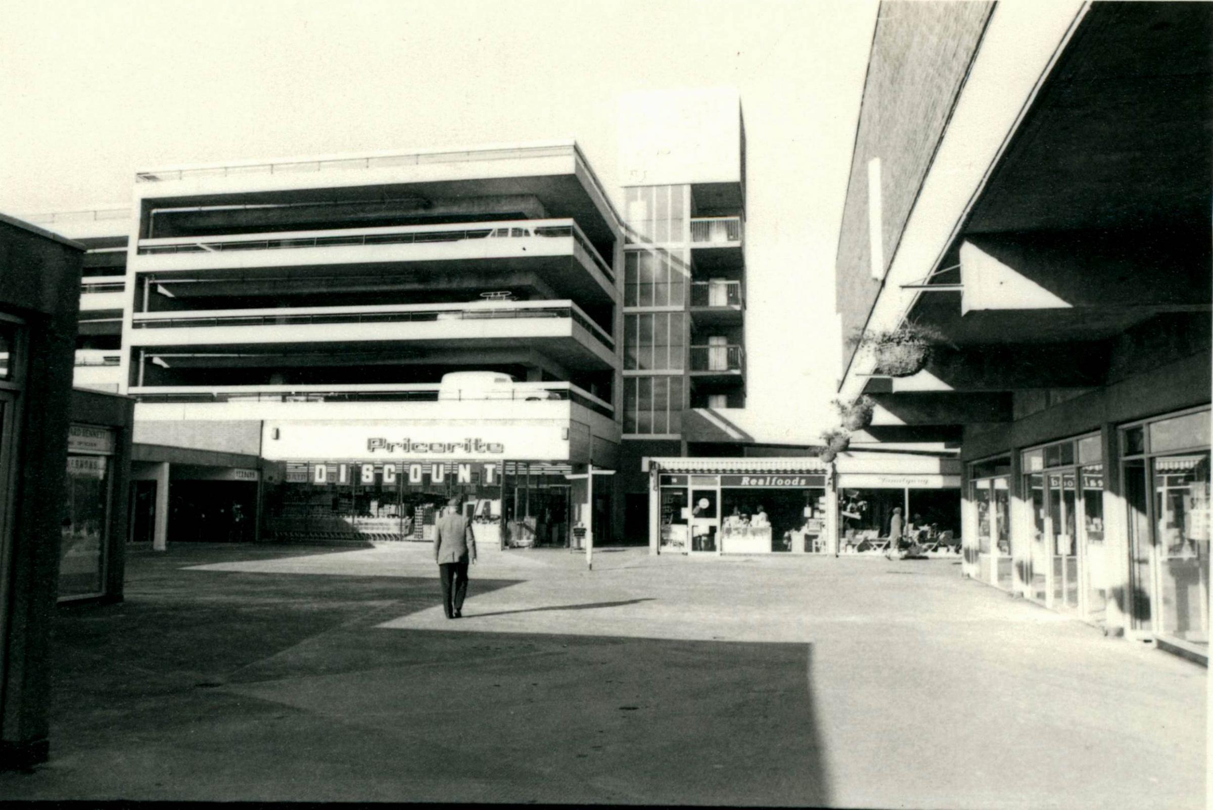 Who remembers Pricerite in Blackfriars Square (shown here in the 1970s)? It was later to become Safeways