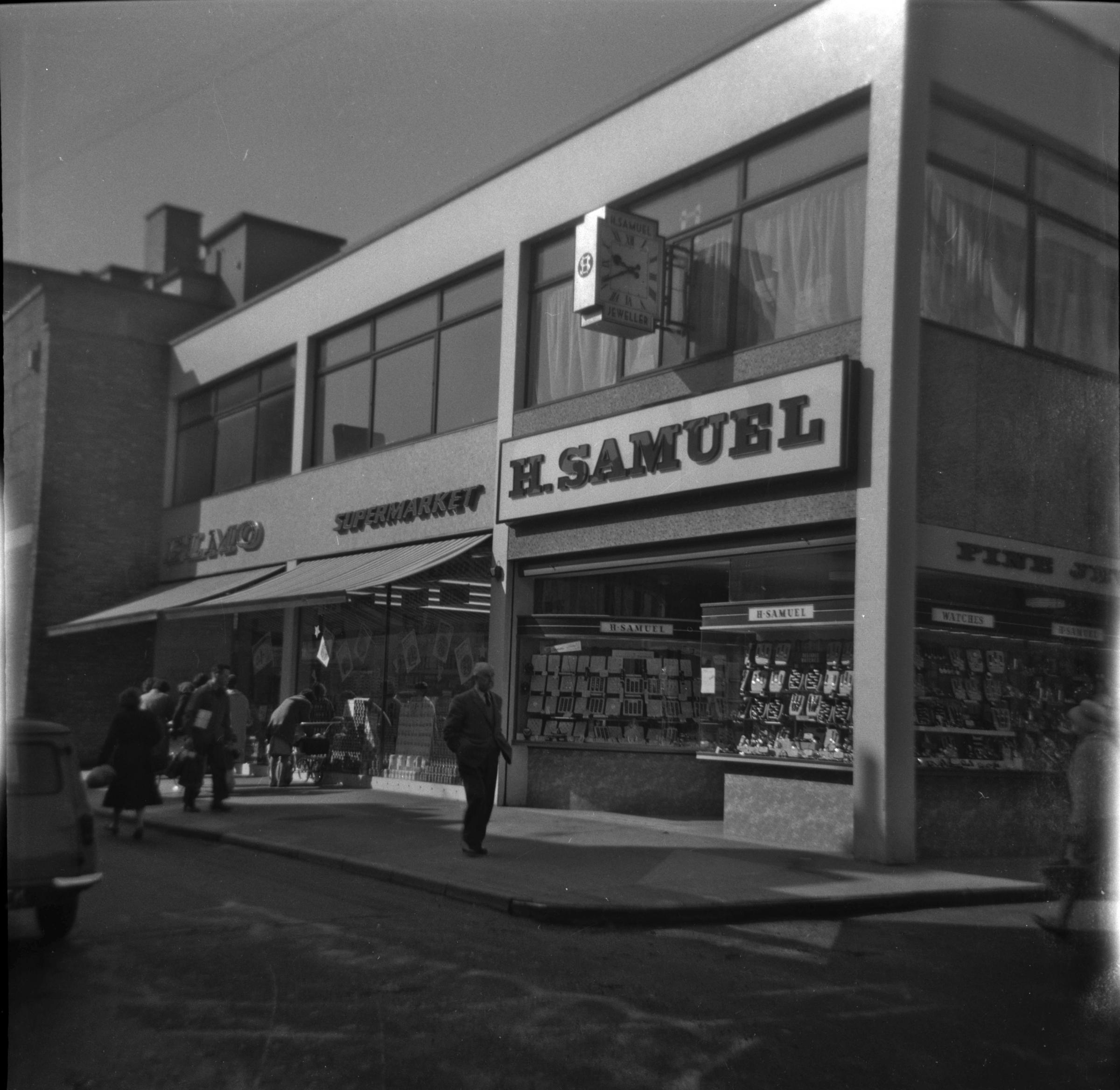 Elmo Supermarket, c 1960, a chain of only 28 stores across the south of England, later bought out by Fine fare