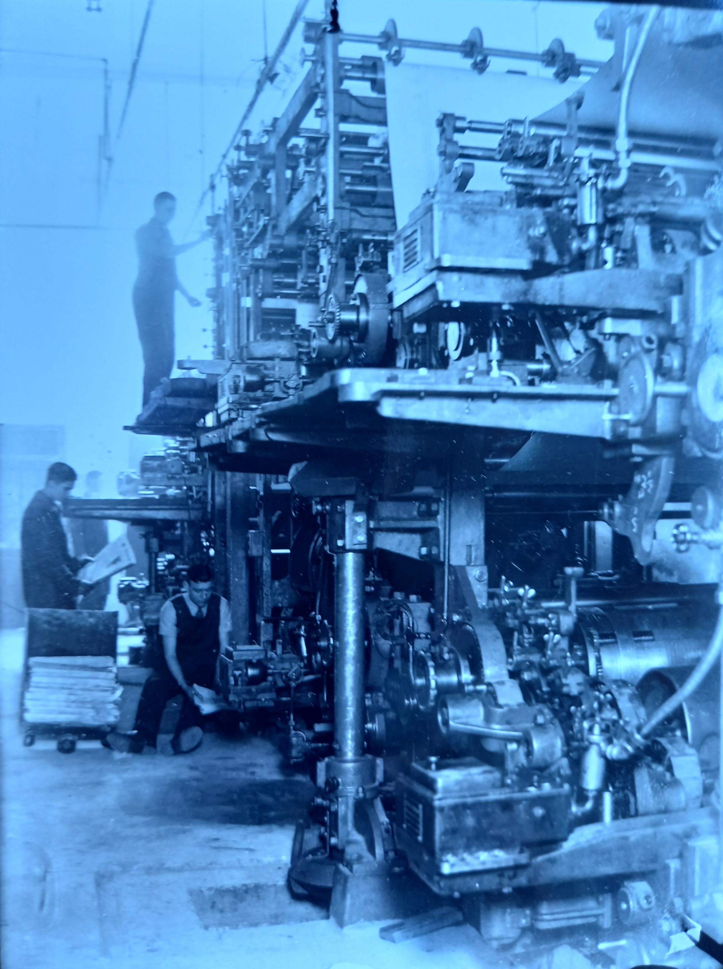 The huge printing presses in the paper’s Trinity Street building, which had doors opening on to Trinity Passage