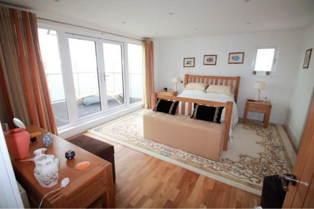 Worcester News: Bedroom with balcony (Rightmove)