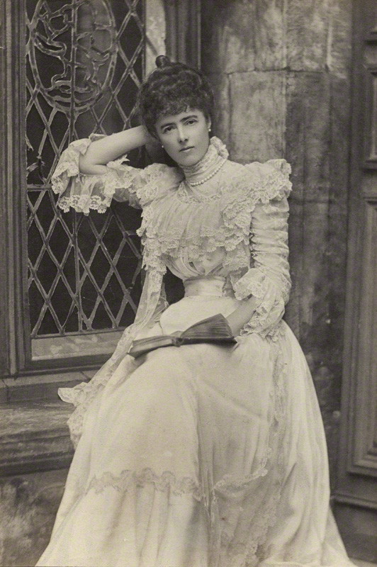 Georgiana Elizabeth Moncreiffe, second wife of the 1st Earl of Dudley who was one of the society beauties of the Victorian age and successor to the unfortunate Selina Constance de Burgh. By Alice Hughes, platinum print, circa 1906