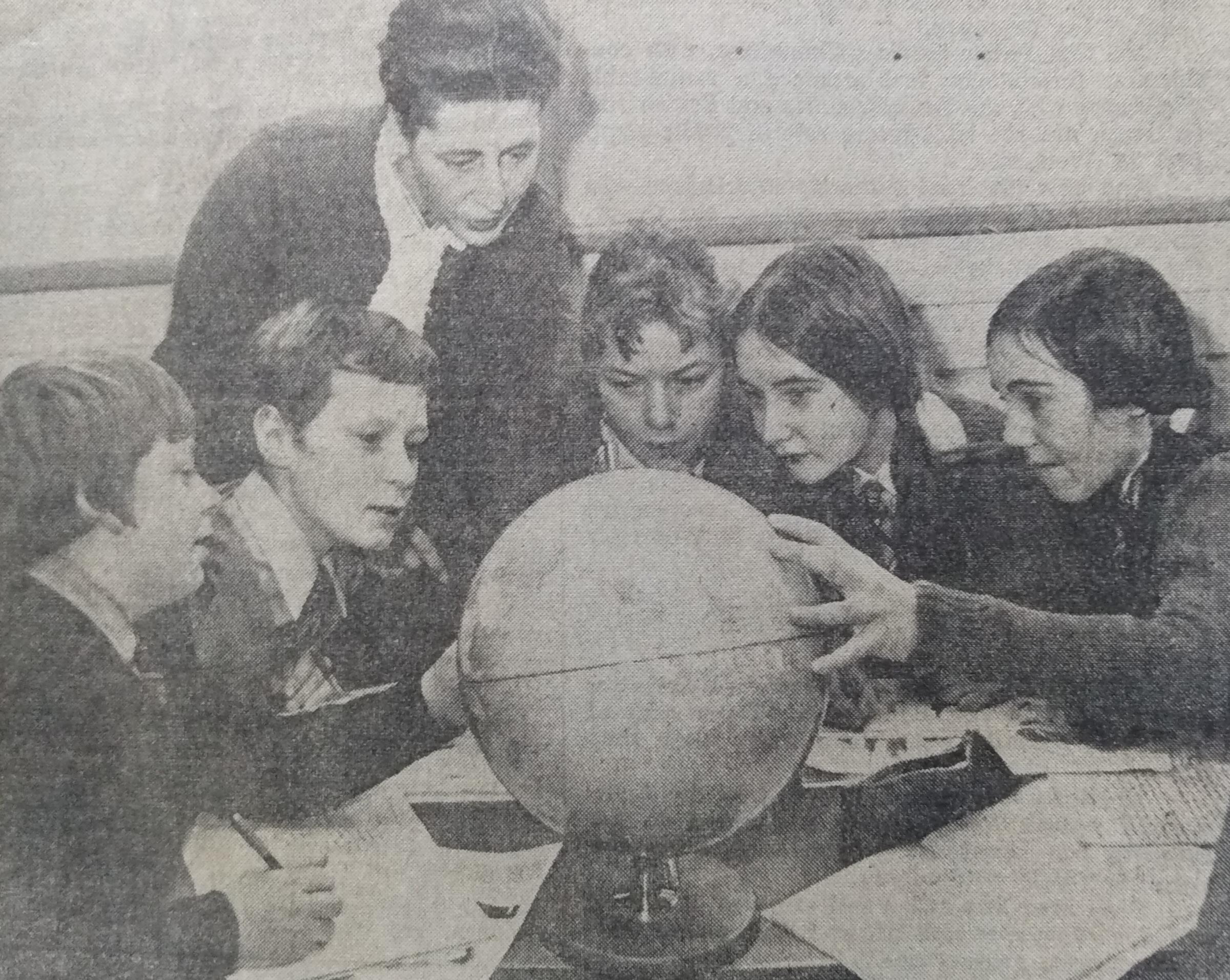 Back to the 1960s for this picture, where a group of pupils go globetrotting