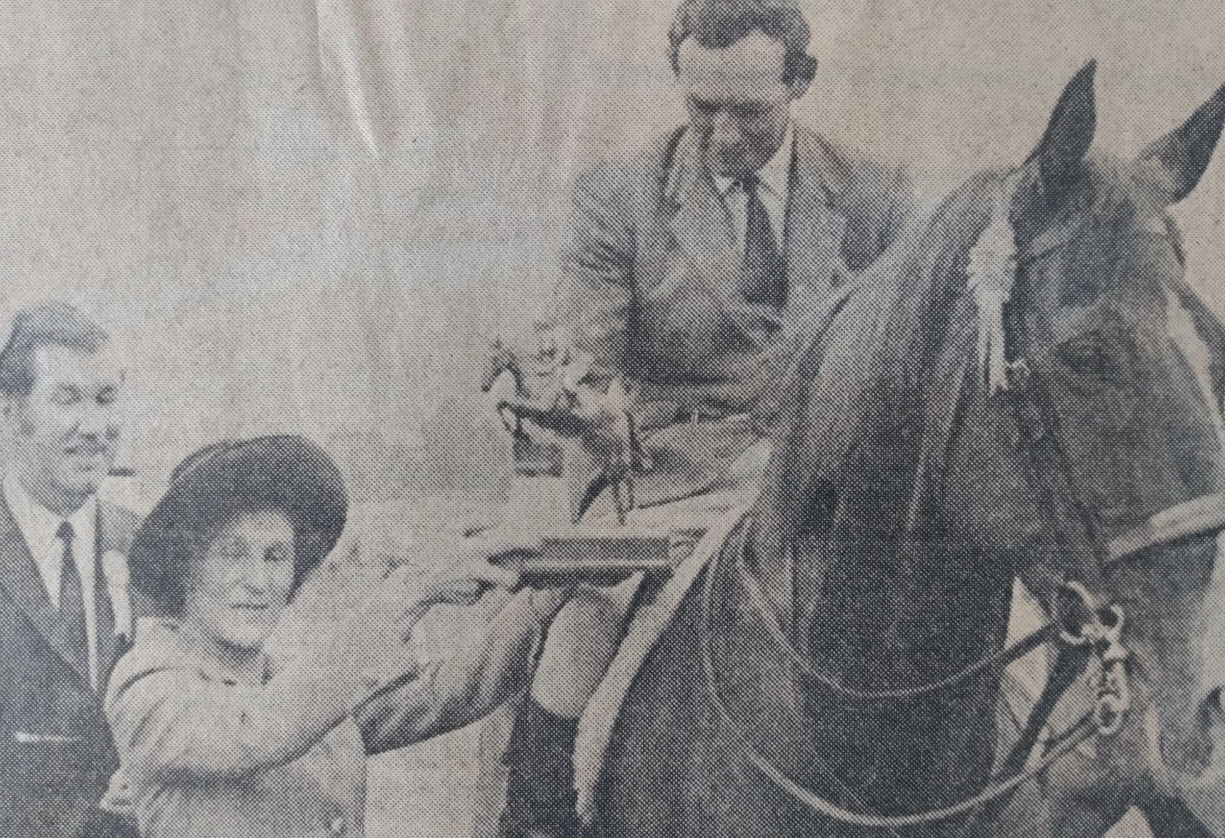 All the way back to 1969 and Mrs WB Dunn, wife of themanaging director of Worcester Royal Porcelain, presents the Foxhunter statuette to Alan Oliver after his win in the Royal Worcester Open Jumping Competition on Jacapo
