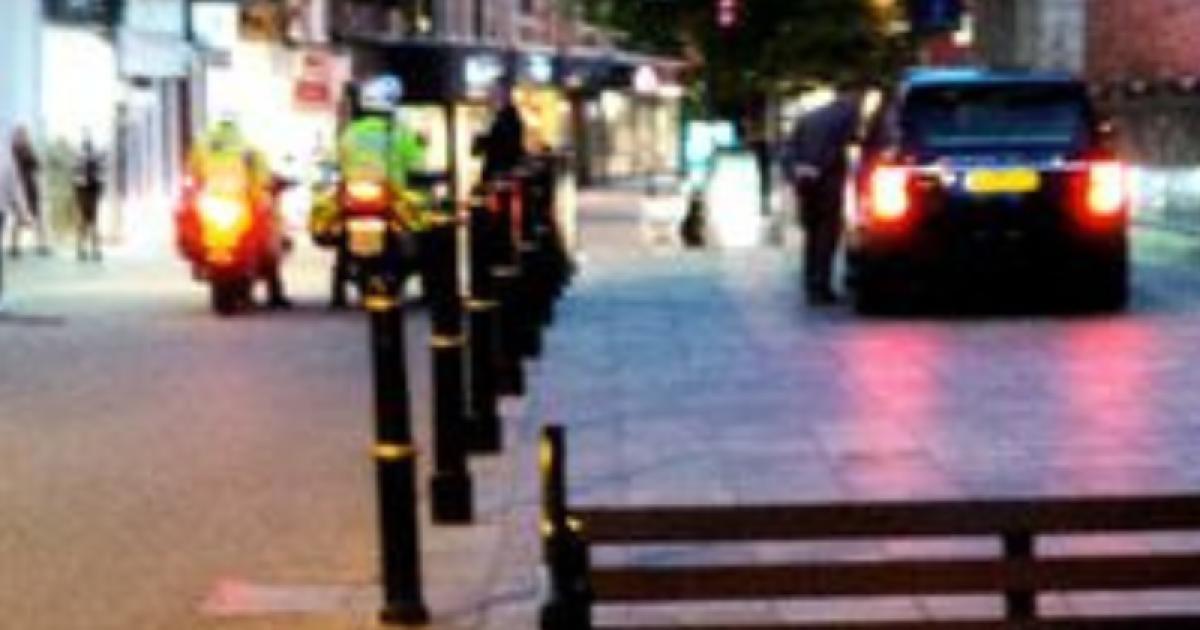 West Mercia Police cars and helicopters seen across Worcester - Vimarsana News