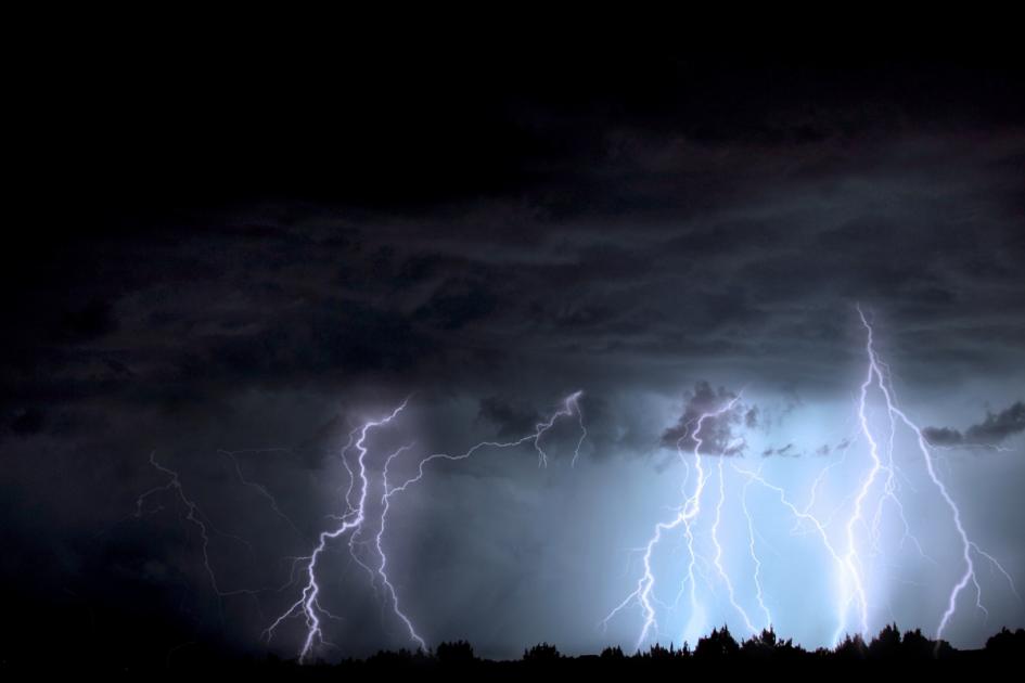 Lightning strikes: all you need to know with thunderstorms precited