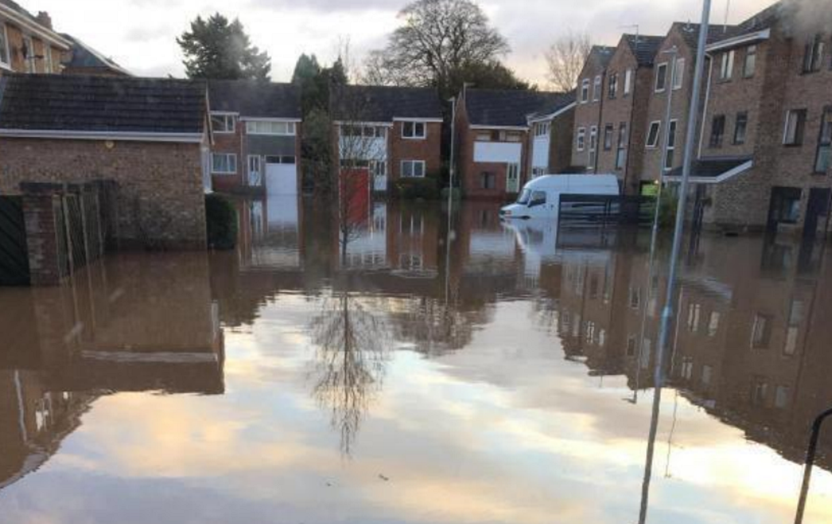 Plan for new flood defences in Worcester divide neighbours - Vimarsana News