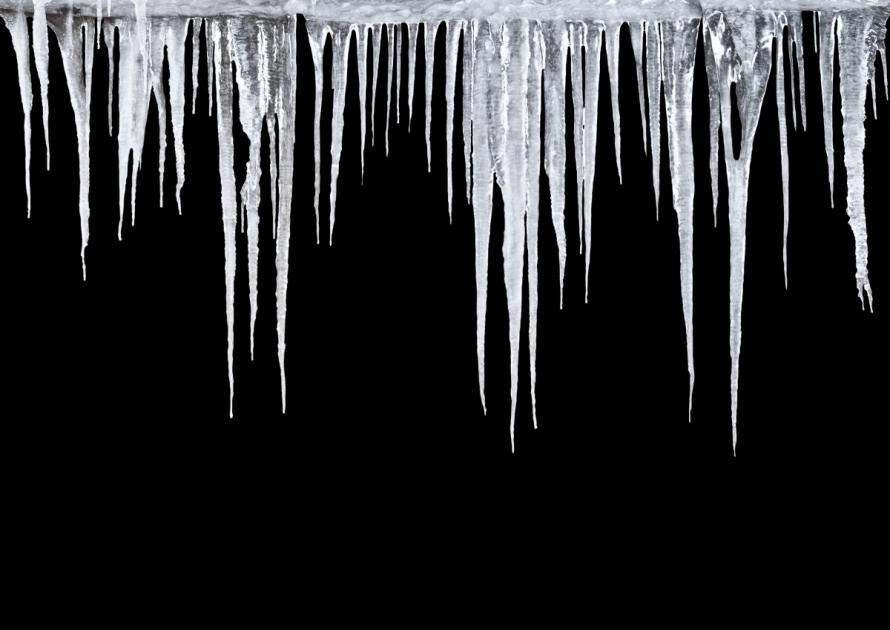 Colwall icicles close Worcester to Hereford rail line | Worcester News 