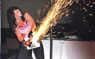 HOT STUFF: One of the more unorthodox acts onstage at Sin bar in the latest round